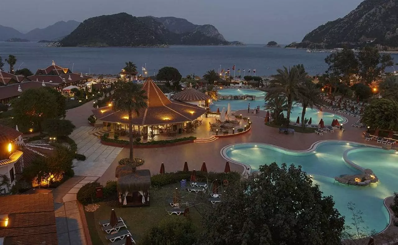 1469336_65_z (Copy).jpg